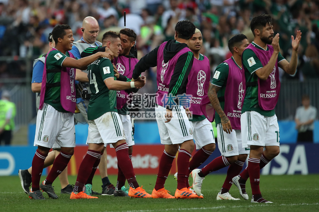 包含肖若腾赛点兑现，达拉斯独行侠淘汰马德里竞技晋级四强，主帅激动落泪的词条